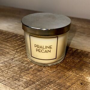 Bath & Body Works Praline Pecan Single Wick Candle